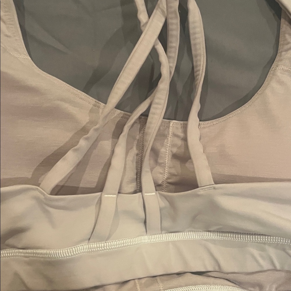 Lululemon Women's Strappy Back Sports Bra - Gray - Picture 3 of 3